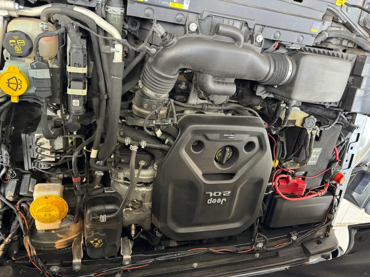 2021 Jeep Wrangler 2.0T 266HP L4 8AT,autocango,china used car exporter,china ev exporter,chinese used car exporter,chinese used ev exporter