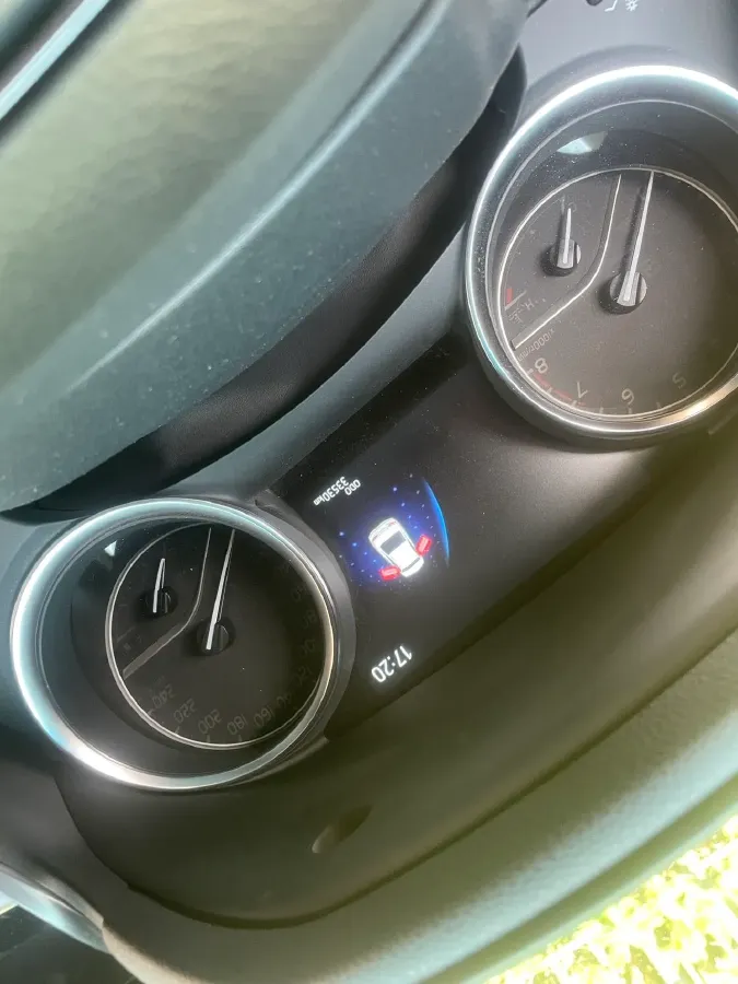 2023 Toyota Camry 2.0L 177HP L4 CVT,autocango,china used car exporter,china ev exporter,chinese used car exporter,chinese used ev exporter