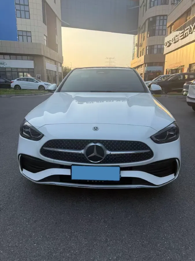 2024 Mercedes-Benz C Class 1.5T 204HP L4 9AT,autocango,china used car exporter,china ev exporter,chinese used car exporter,chinese used ev exporter
