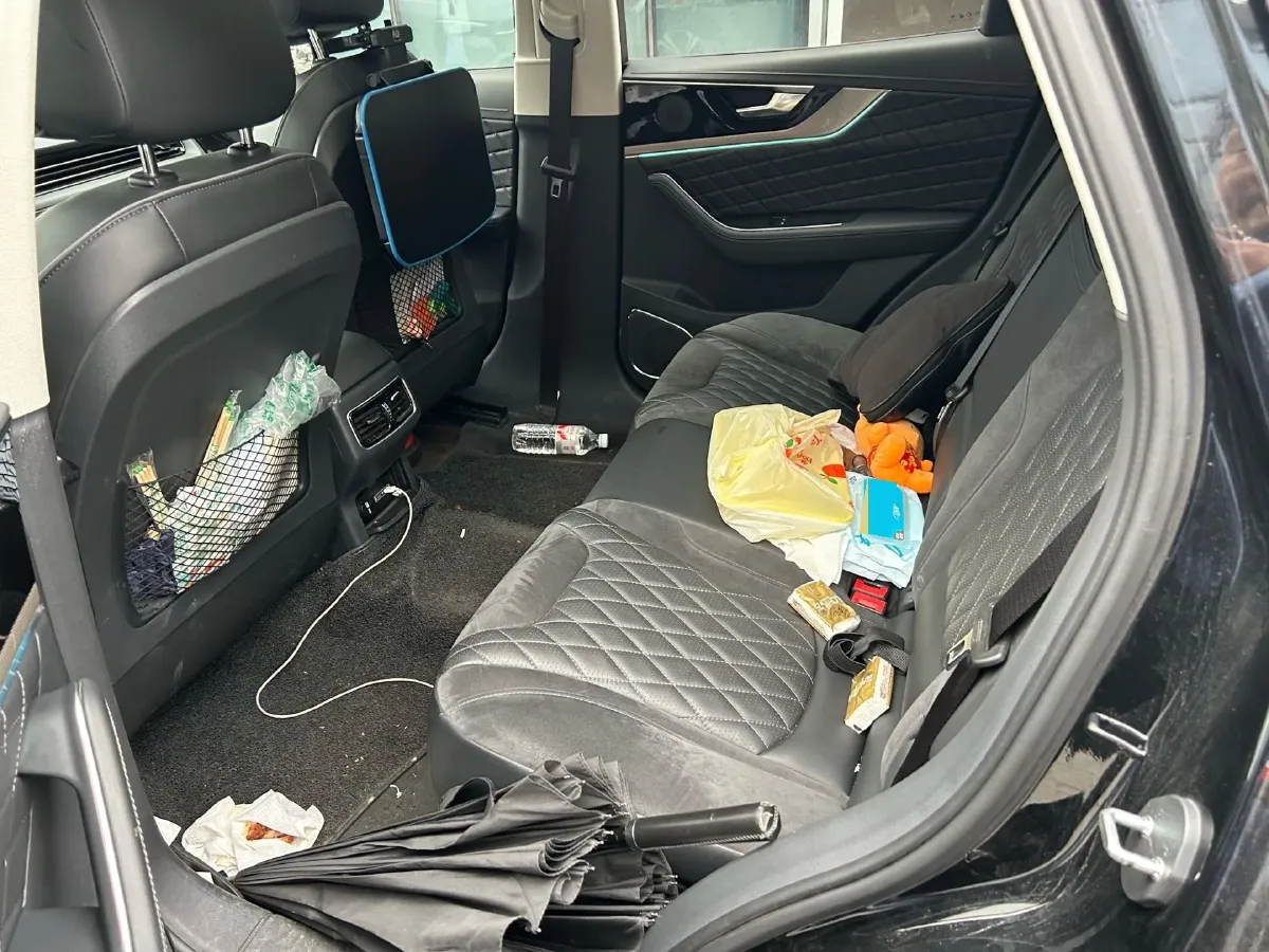 2022 HongQi HS5 2.0T 224HP L4 6AT,autocango,china used car exporter,china ev exporter,chinese used car exporter,chinese used ev exporter