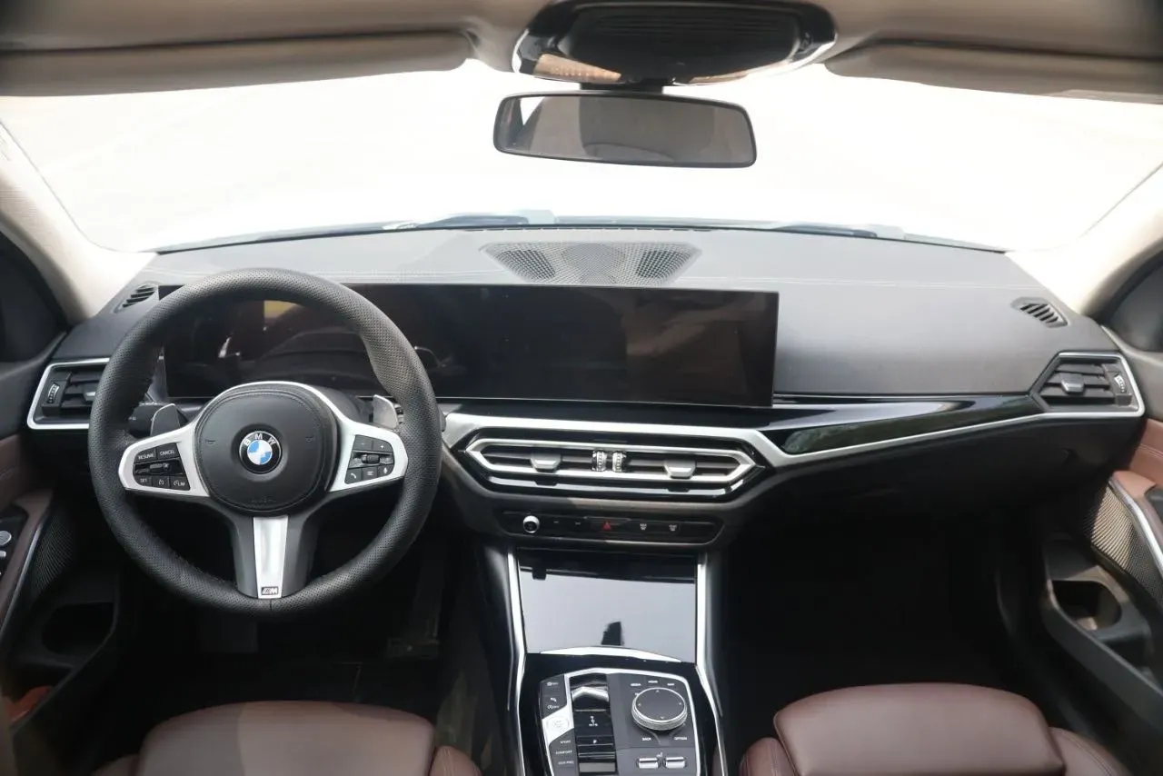 2023 BMW 3 Series 2.0T 156HP L4 8AT,autocango,china used car exporter,china ev exporter,chinese used car exporter,chinese used ev exporter