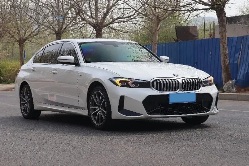 2023 BMW 3 Series 2.0T 156HP L4 8AT,autocango,china used car exporter,china ev exporter,chinese used car exporter,chinese used ev exporter