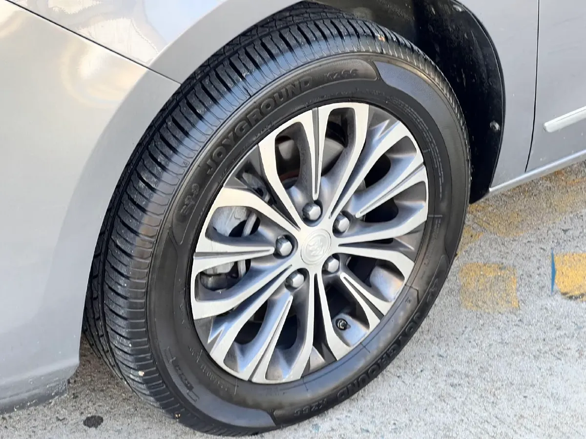 2021 Buick GL8 2.0T 237HP L4 9AT,autocango,china used car exporter,china ev exporter,chinese used car exporter,chinese used ev exporter