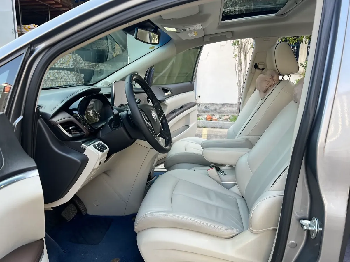 2021 Buick GL8 2.0T 237HP L4 9AT,autocango,china used car exporter,china ev exporter,chinese used car exporter,chinese used ev exporter