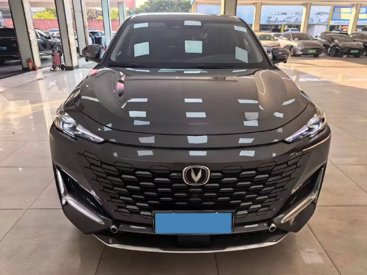 2021 ChangAn UNI-K 2.0T 233HP L4 8AT,autocango,china used car exporter,china ev exporter,chinese used car exporter,chinese used ev exporter