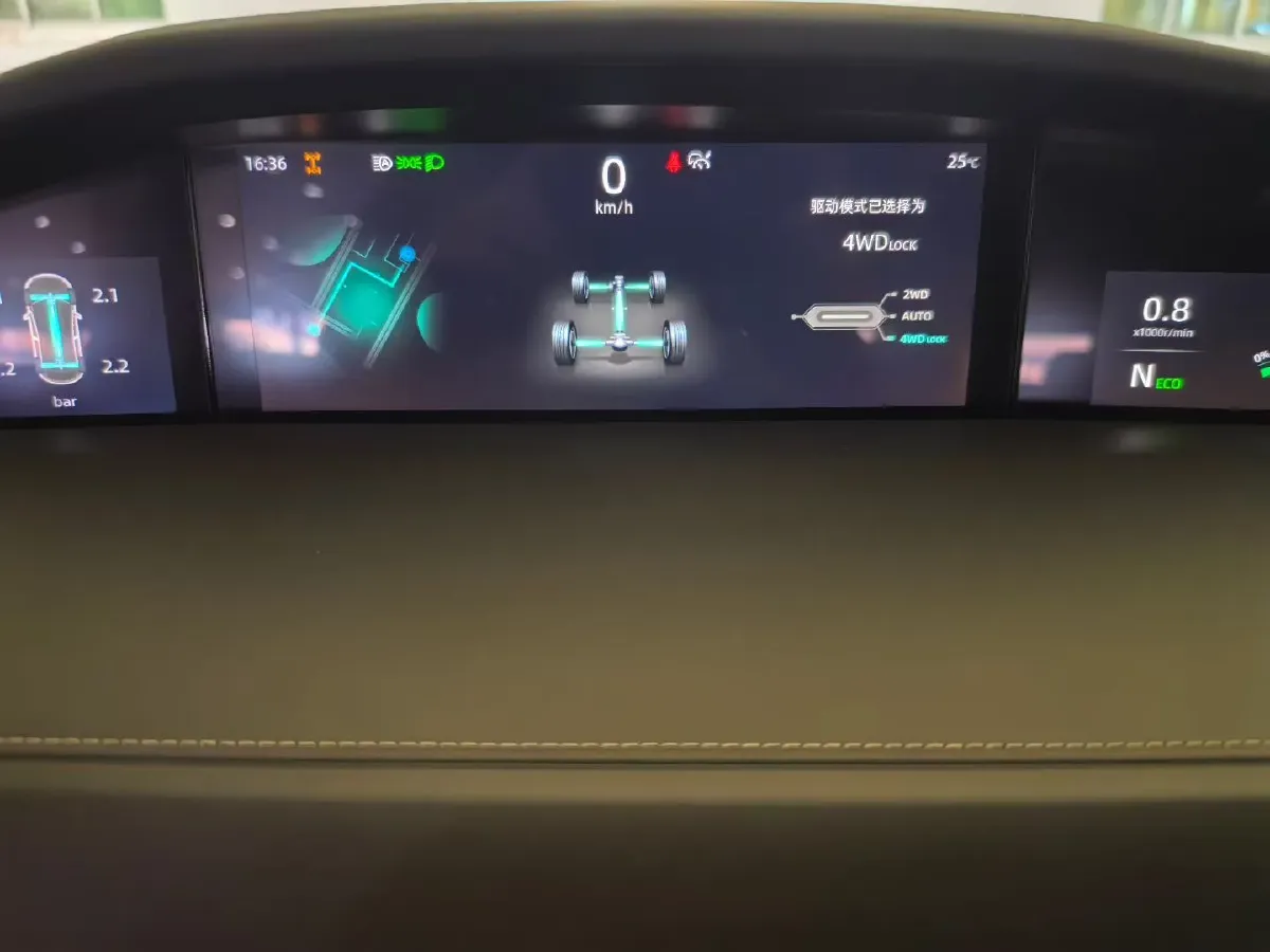 2021 ChangAn UNI-K 2.0T 233HP L4 8AT,autocango,china used car exporter,china ev exporter,chinese used car exporter,chinese used ev exporter