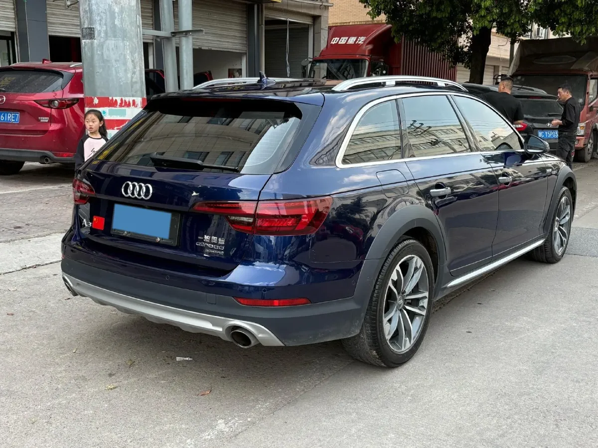 2019 Audi A4 2.0T 252HP L4 7DCT,autocango,china used car exporter,china ev exporter,chinese used car exporter,chinese used ev exporter