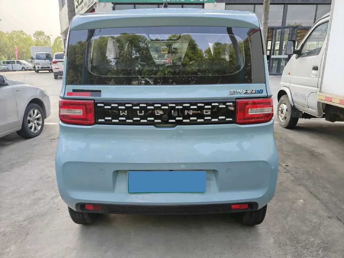 2020 WuLing HongGuang MINI EV BEV 9KWH,autocango,china used car exporter,china ev exporter,chinese used car exporter,chinese used ev exporter