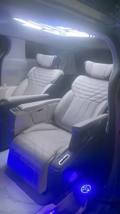 2024 Toyota Sienna 2.5L 189HP L4 E-CVT Hybrid,autocango,china used car exporter,china ev exporter,chinese used car exporter,chinese used ev exporter