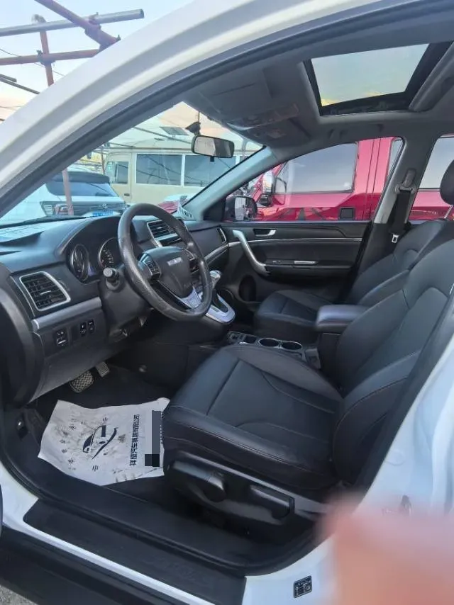 2019 Haval M6 1.5T 150HP L4 7DCT,autocango,china used car exporter,china ev exporter,chinese used car exporter,chinese used ev exporter