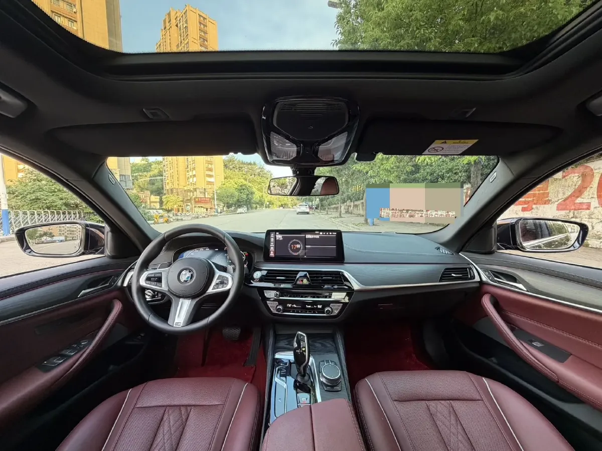 2021 BMW 5 Series 2.0T 252HP L4 8AT,autocango,china used car exporter,china ev exporter,chinese used car exporter,chinese used ev exporter