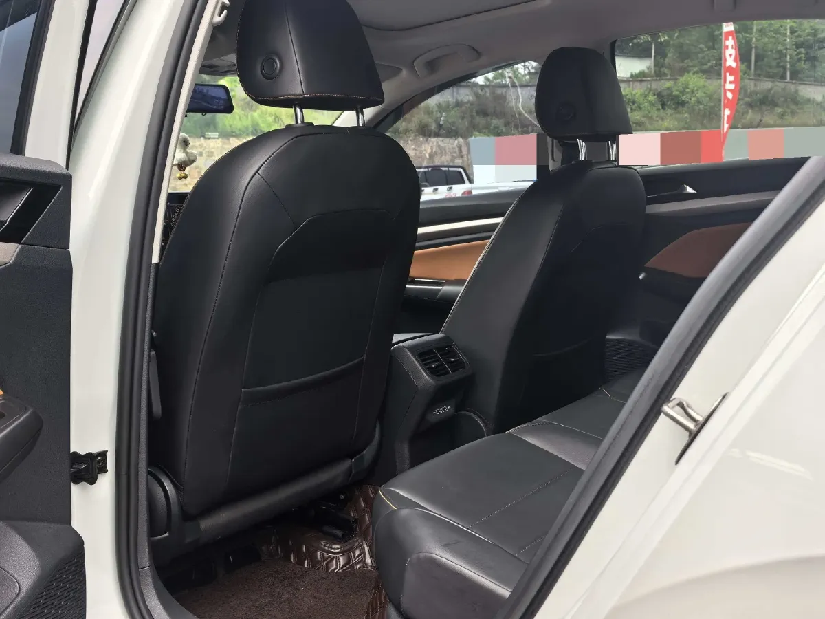 2023 Volkswagen Bora 1.2T 116HP L4 7DCT,autocango,china used car exporter,china ev exporter,chinese used car exporter,chinese used ev exporter