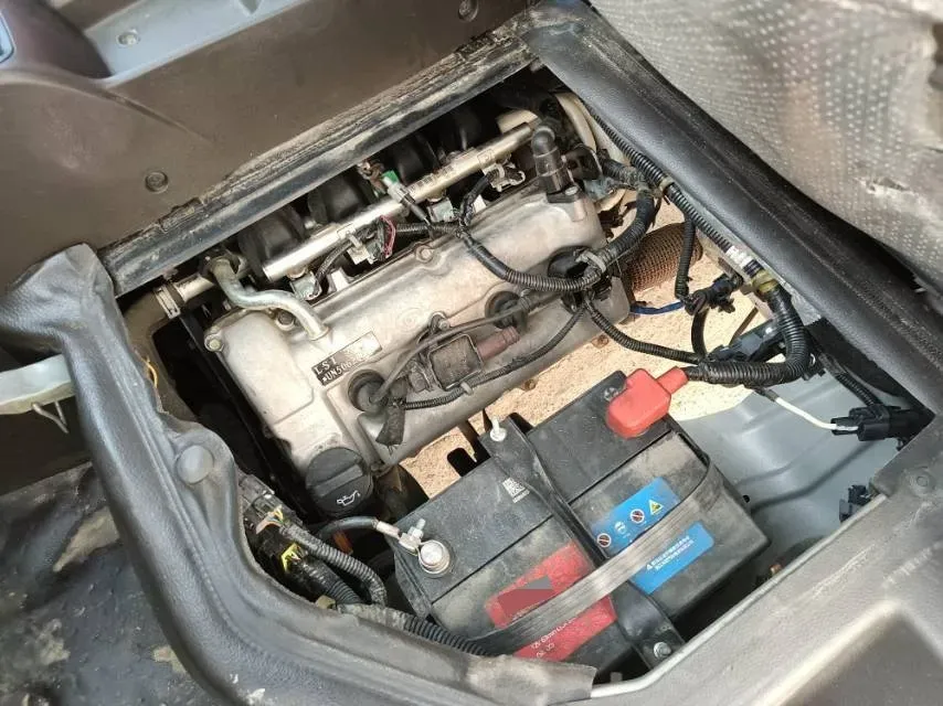 2022 WuLing RongGuang S 1.2L 76HP L4 5MT,autocango,china used car exporter,china ev exporter,chinese used car exporter,chinese used ev exporter