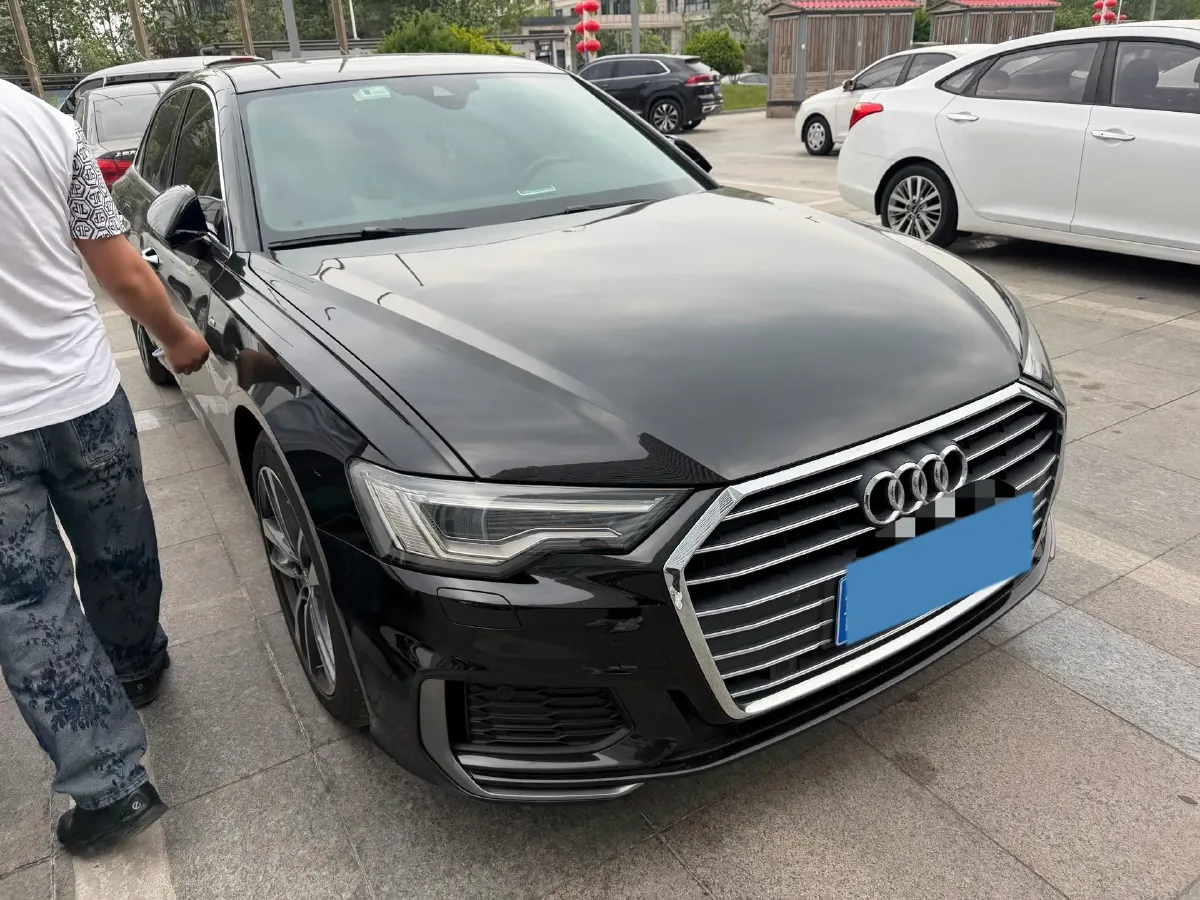 2019 Audi A6L 2.0T 190HP L4 7DCT,autocango,china used car exporter,china ev exporter,chinese used car exporter,chinese used ev exporter