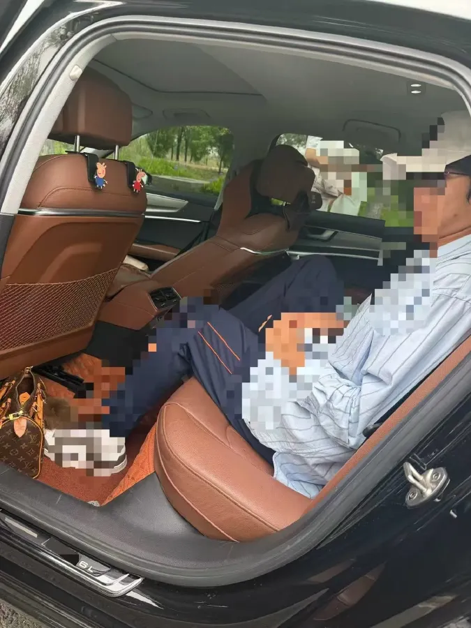 2019 Audi A6L 2.0T 190HP L4 7DCT,autocango,china used car exporter,china ev exporter,chinese used car exporter,chinese used ev exporter