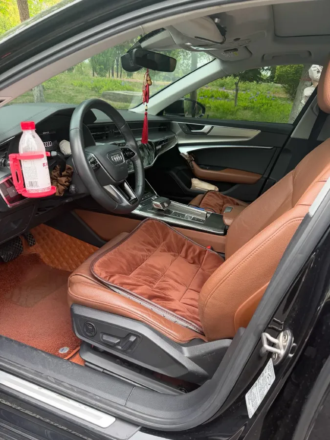 2019 Audi A6L 2.0T 190HP L4 7DCT,autocango,china used car exporter,china ev exporter,chinese used car exporter,chinese used ev exporter