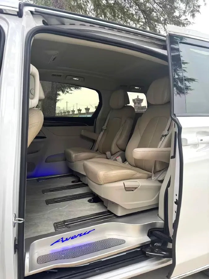 2023 Buick GL8 2.0T 237HP L4 9AT,autocango,china used car exporter,china ev exporter,chinese used car exporter,chinese used ev exporter