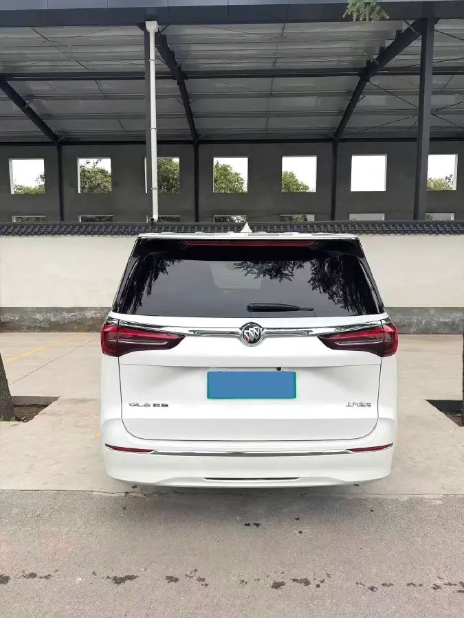 2023 Buick GL8 2.0T 237HP L4 9AT,autocango,china used car exporter,china ev exporter,chinese used car exporter,chinese used ev exporter
