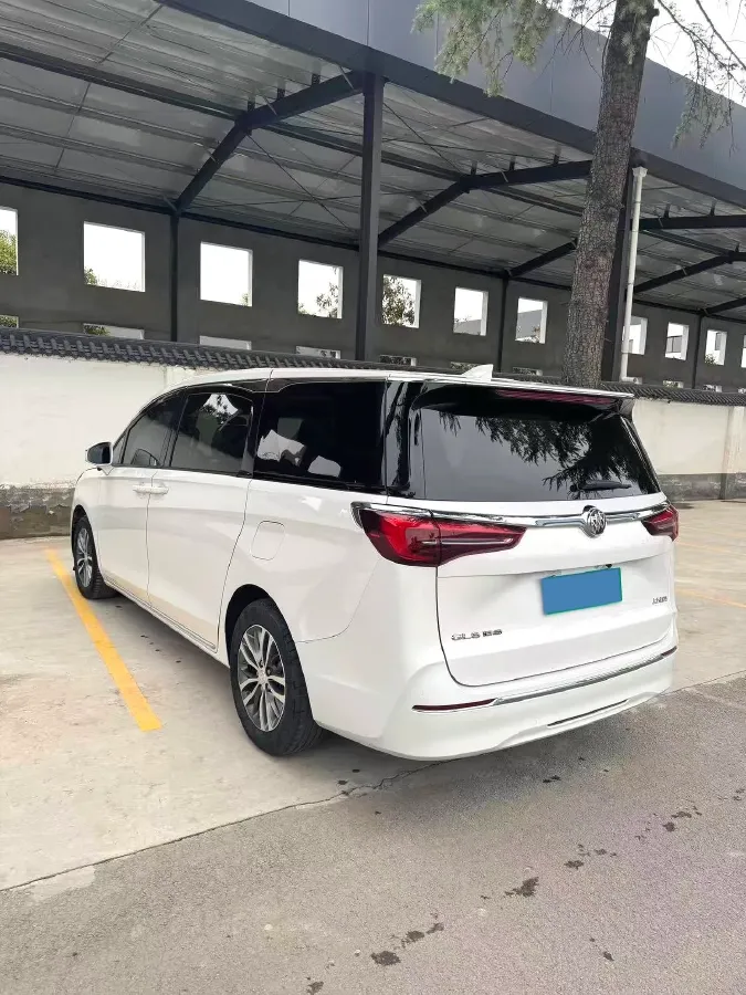 2023 Buick GL8 2.0T 237HP L4 9AT,autocango,china used car exporter,china ev exporter,chinese used car exporter,chinese used ev exporter