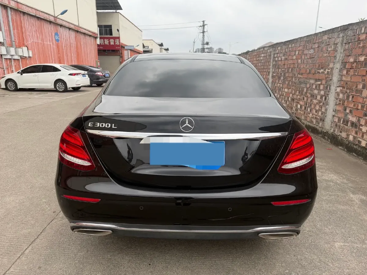 2020 Mercedes-Benz E Class 2.0T 258HP L4 9AT,autocango,china used car exporter,china ev exporter,chinese used car exporter,chinese used ev exporter
