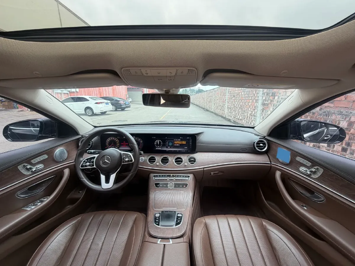2020 Mercedes-Benz E Class 2.0T 258HP L4 9AT,autocango,china used car exporter,china ev exporter,chinese used car exporter,chinese used ev exporter