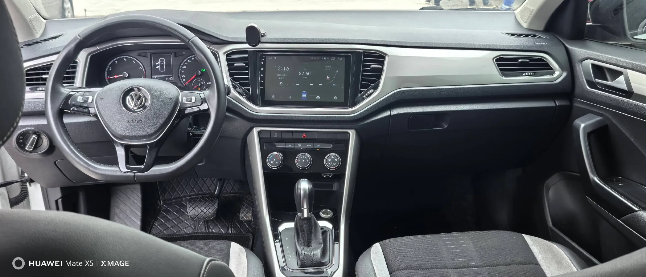 2019 Volkswagen T-Roc 1.4T 131HP L4 7DCT,autocango,china used car exporter,china ev exporter,chinese used car exporter,chinese used ev exporter