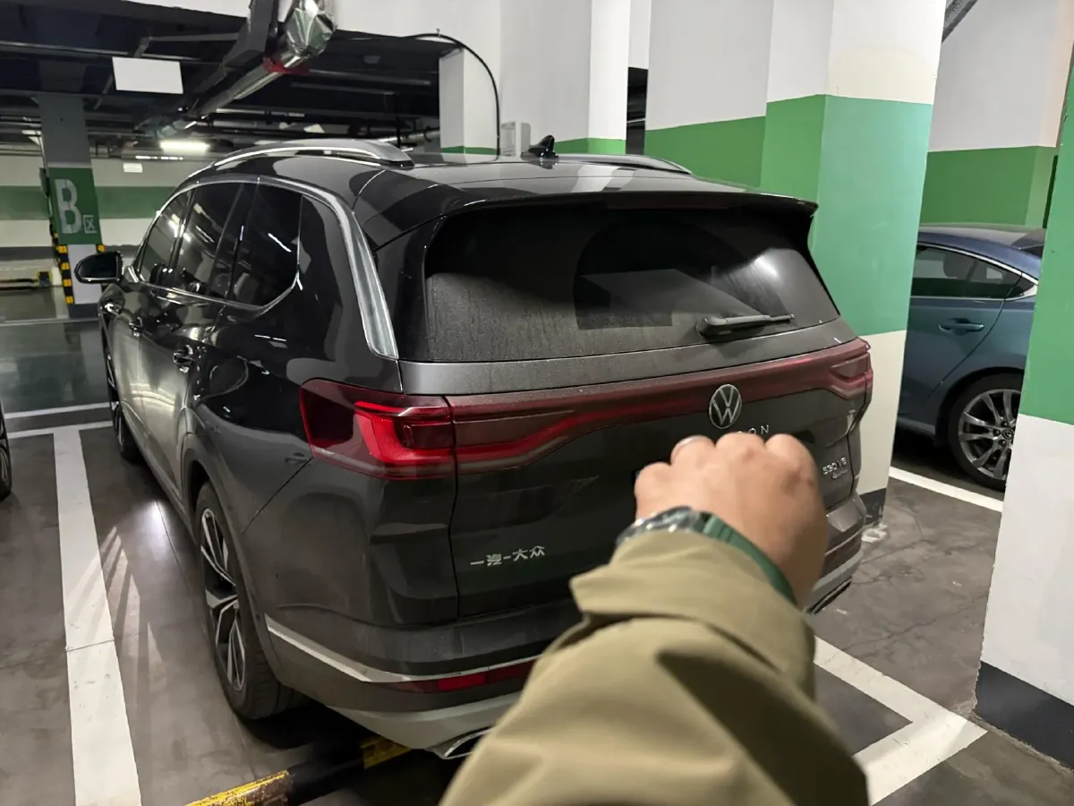 2022 Volkswagen Talagon 2.5T 299HP V6 7DCT,autocango,china used car exporter,china ev exporter,chinese used car exporter,chinese used ev exporter