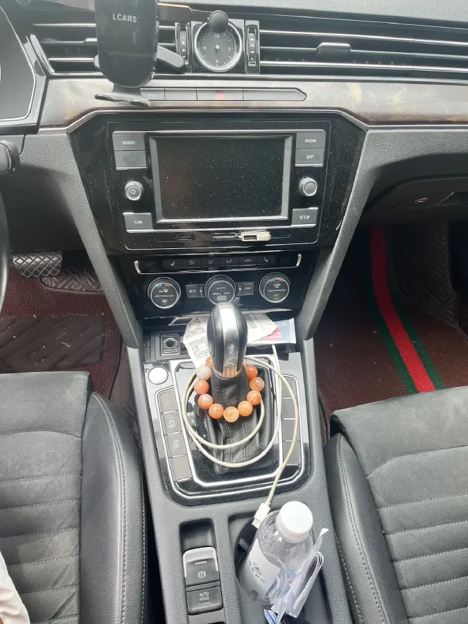 2017 Volkswagen Magotan 1.8T 180HP L4 7DCT,autocango,china used car exporter,china ev exporter,chinese used car exporter,chinese used ev exporter