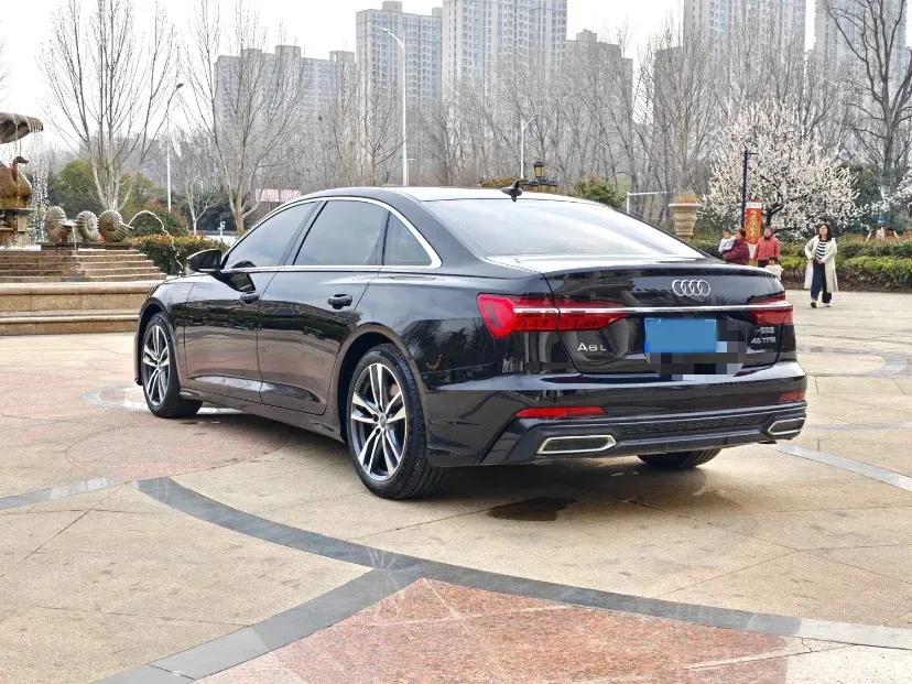 2019 Mercedes-Benz E Class 1.5T 184HP L4 9AT,autocango,china used car exporter,china ev exporter,chinese used car exporter,chinese used ev exporter