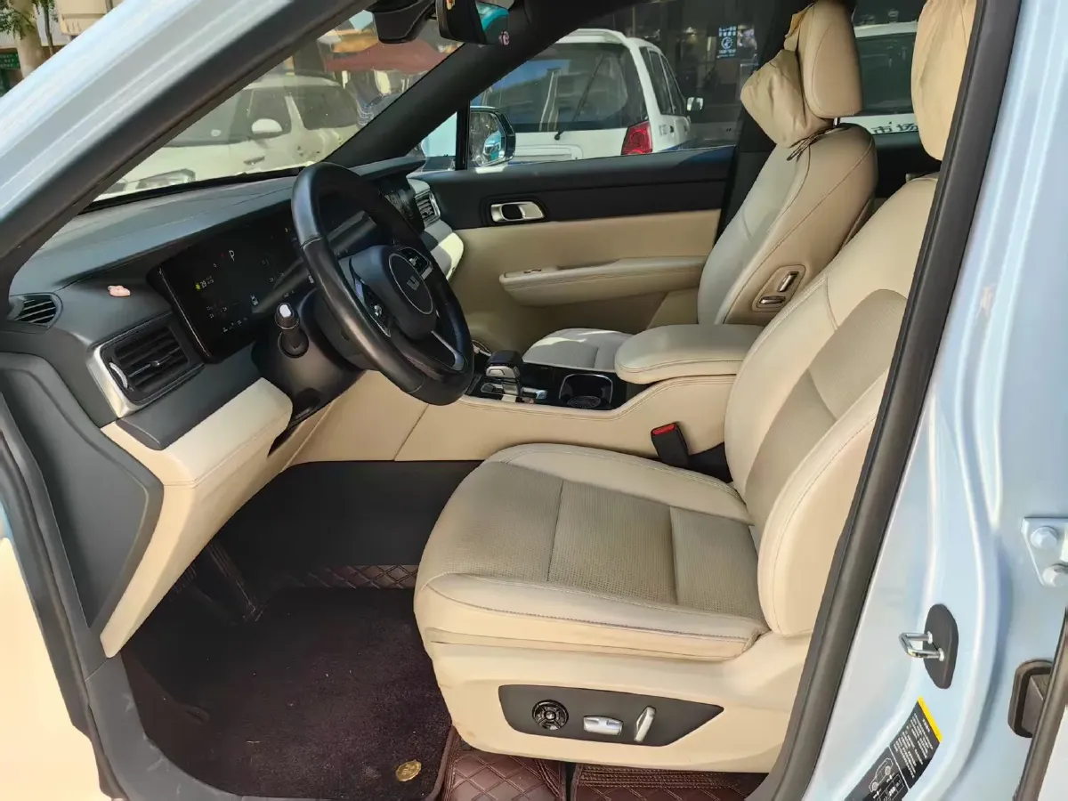 2021 Li ONE Range Extended 131HP REEV 40.5KWH,autocango,china used car exporter,china ev exporter,chinese used car exporter,chinese used ev exporter