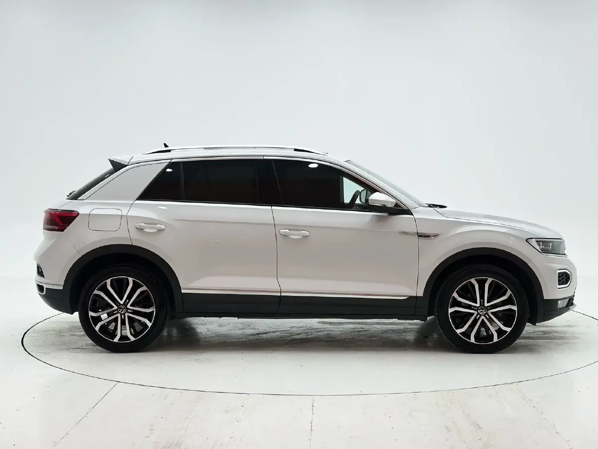 2021 Volkswagen T-Roc 1.4T 150HP L4 7DCT,autocango,china used car exporter,china ev exporter,chinese used car exporter,chinese used ev exporter