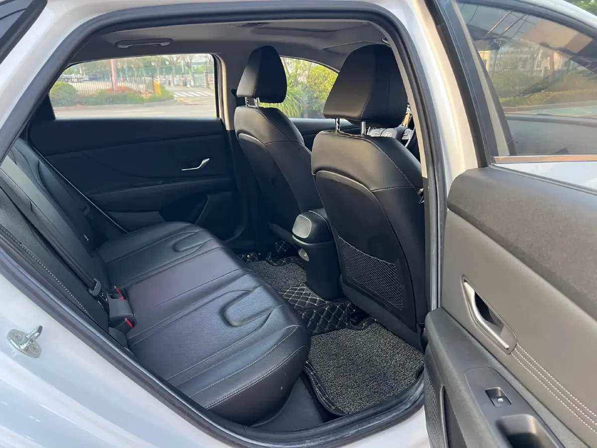 2021 Hyundai Elantra 1.5L 115HP L4 CVT,autocango,china used car exporter,china ev exporter,chinese used car exporter,chinese used ev exporter