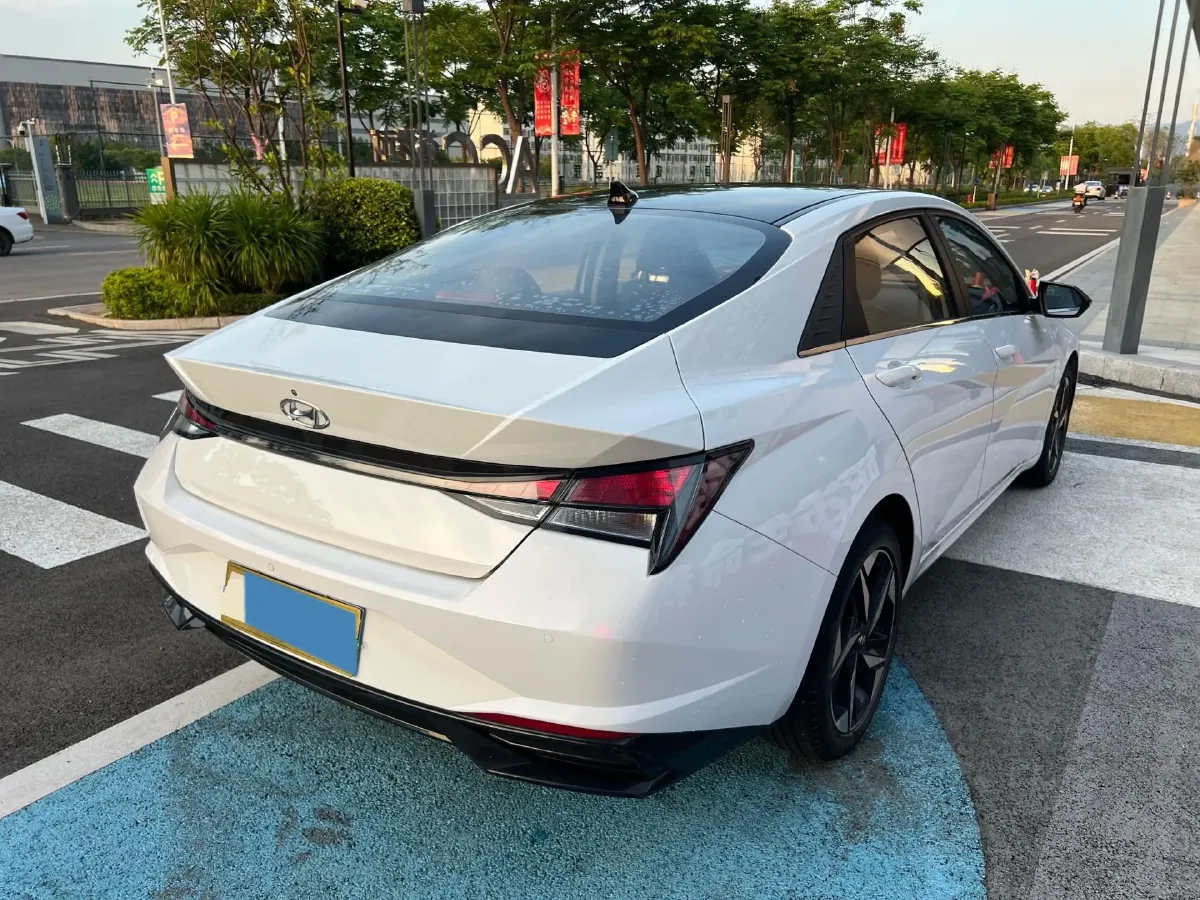 2021 Hyundai Elantra 1.5L 115HP L4 CVT,autocango,china used car exporter,china ev exporter,chinese used car exporter,chinese used ev exporter