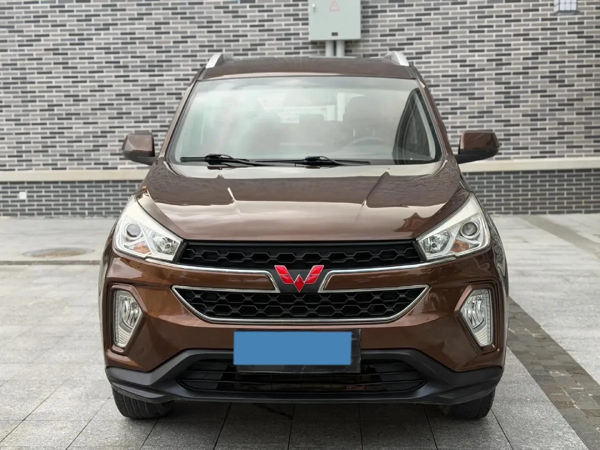 2018 WuLing HongGuang S3 1.5L 112HP L4 6MT,autocango,china used car exporter,china ev exporter,chinese used car exporter,chinese used ev exporter