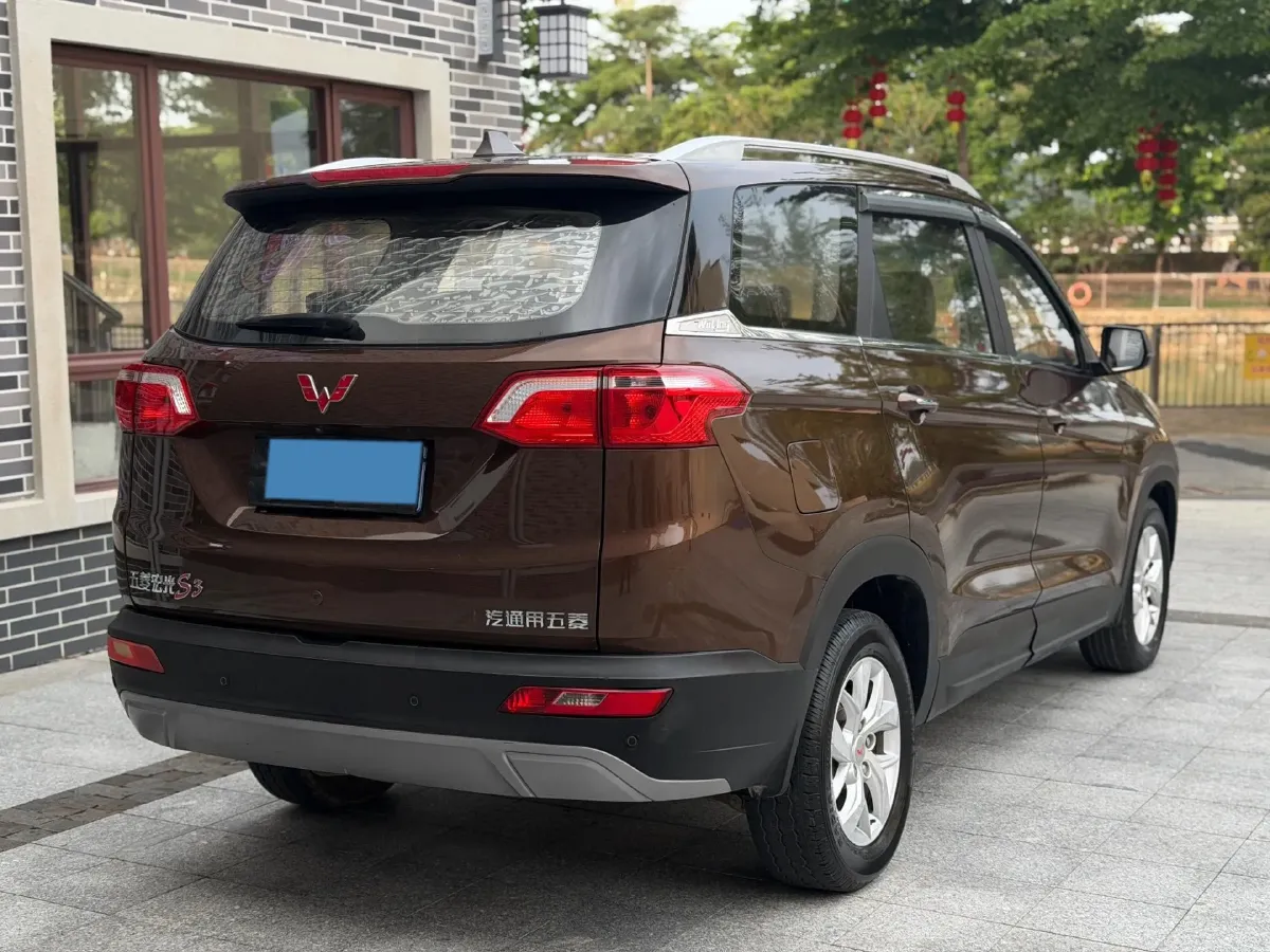 2018 WuLing HongGuang S3 1.5L 112HP L4 6MT,autocango,china used car exporter,china ev exporter,chinese used car exporter,chinese used ev exporter