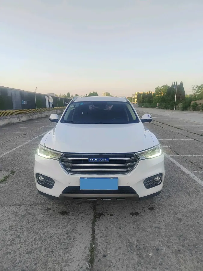 2017 Haval H6 1.5T 169HP L4 7DCT,autocango,china used car exporter,china ev exporter,chinese used car exporter,chinese used ev exporter