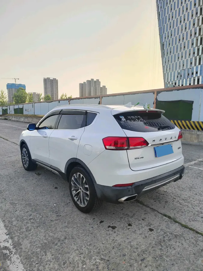 2017 Haval H6 1.5T 169HP L4 7DCT,autocango,china used car exporter,china ev exporter,chinese used car exporter,chinese used ev exporter