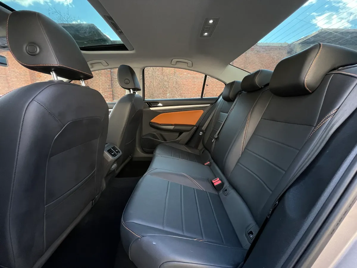 2023 Volkswagen Bora 1.2T 116HP L4 7DCT,autocango,china used car exporter,china ev exporter,chinese used car exporter,chinese used ev exporter