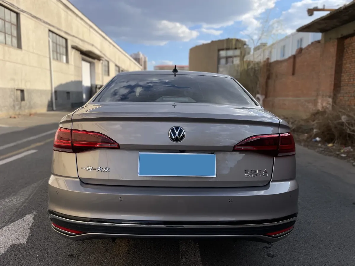 2023 Volkswagen Bora 1.2T 116HP L4 7DCT,autocango,china used car exporter,china ev exporter,chinese used car exporter,chinese used ev exporter