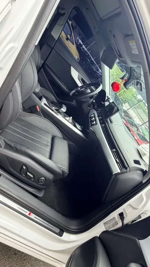 2020 Audi A4L 2.0T 190HP L4 7DCT,autocango,china used car exporter,china ev exporter,chinese used car exporter,chinese used ev exporter