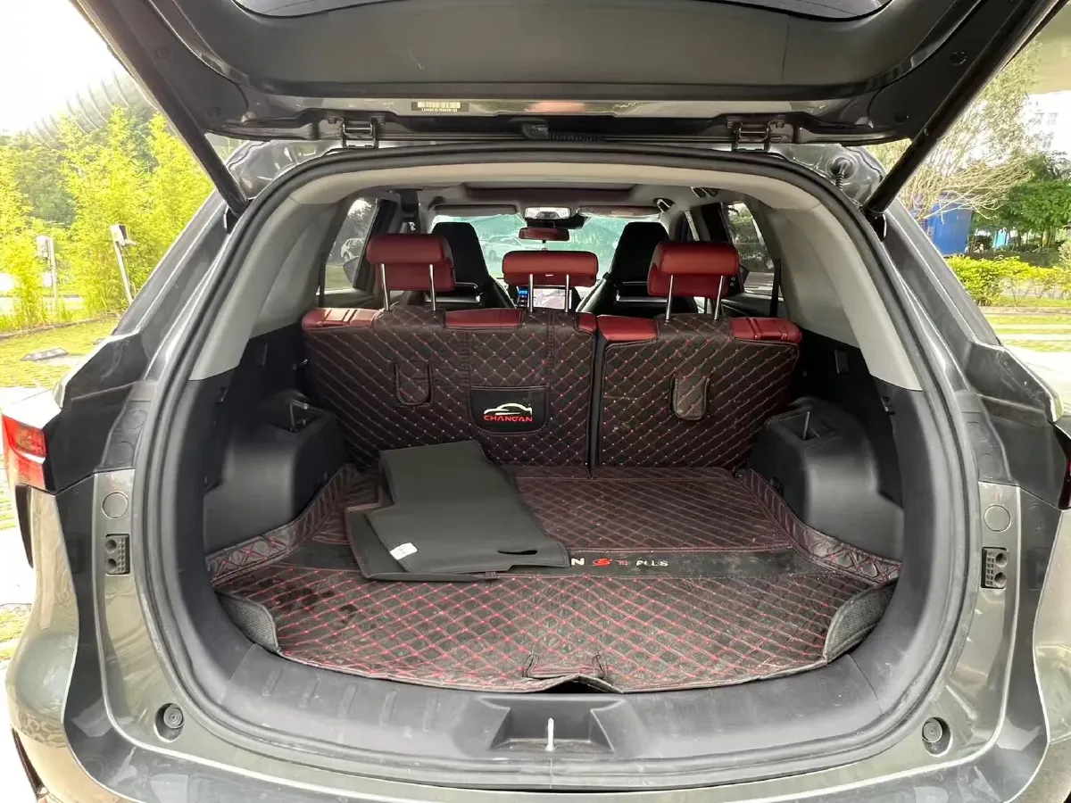 2022 ChangAn CS75 Plus 1.5T 188HP L4 8AT,autocango,china used car exporter,china ev exporter,chinese used car exporter,chinese used ev exporter