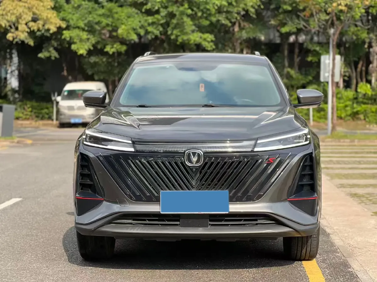 2022 ChangAn CS75 Plus 1.5T 188HP L4 8AT,autocango,china used car exporter,china ev exporter,chinese used car exporter,chinese used ev exporter