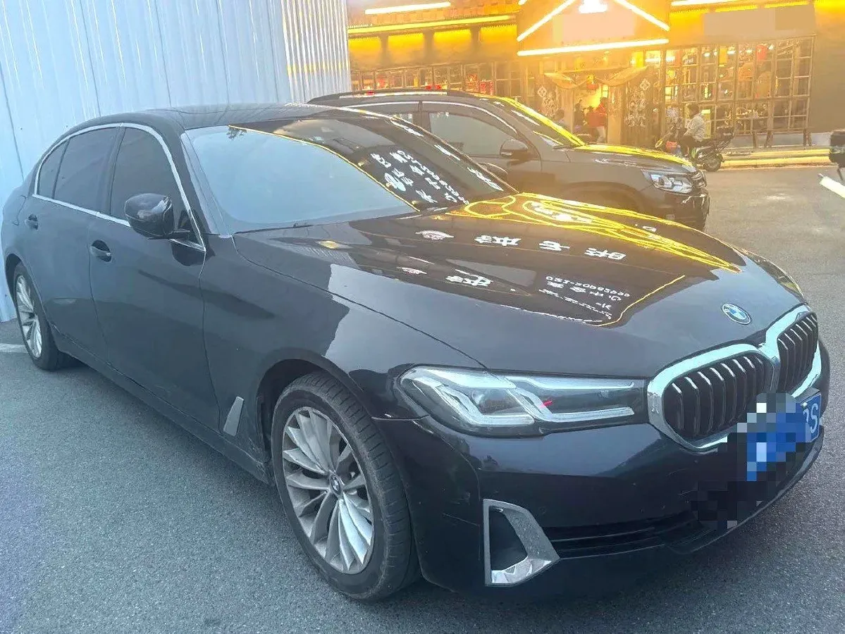 2022 BMW 5 Series 2.0T 184HP L4 8AT,autocango,china used car exporter,china ev exporter,chinese used car exporter,chinese used ev exporter