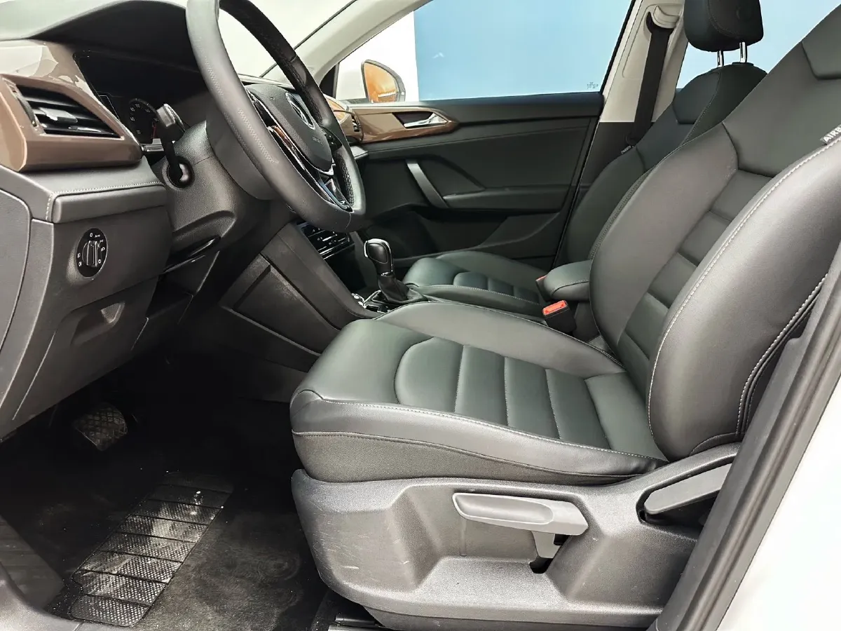 2021 Volkswagen Tharu 1.4T 150HP L4 7DCT,autocango,china used car exporter,china ev exporter,chinese used car exporter,chinese used ev exporter