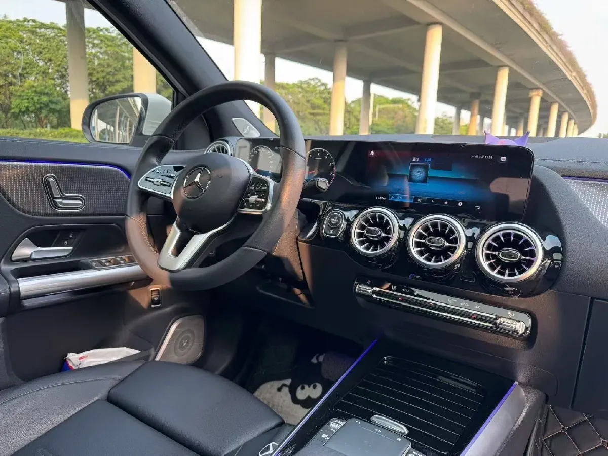 2023 Mercedes-Benz GLA Class 2.0T 190HP L4 8DCT,autocango,china used car exporter,china ev exporter,chinese used car exporter,chinese used ev exporter