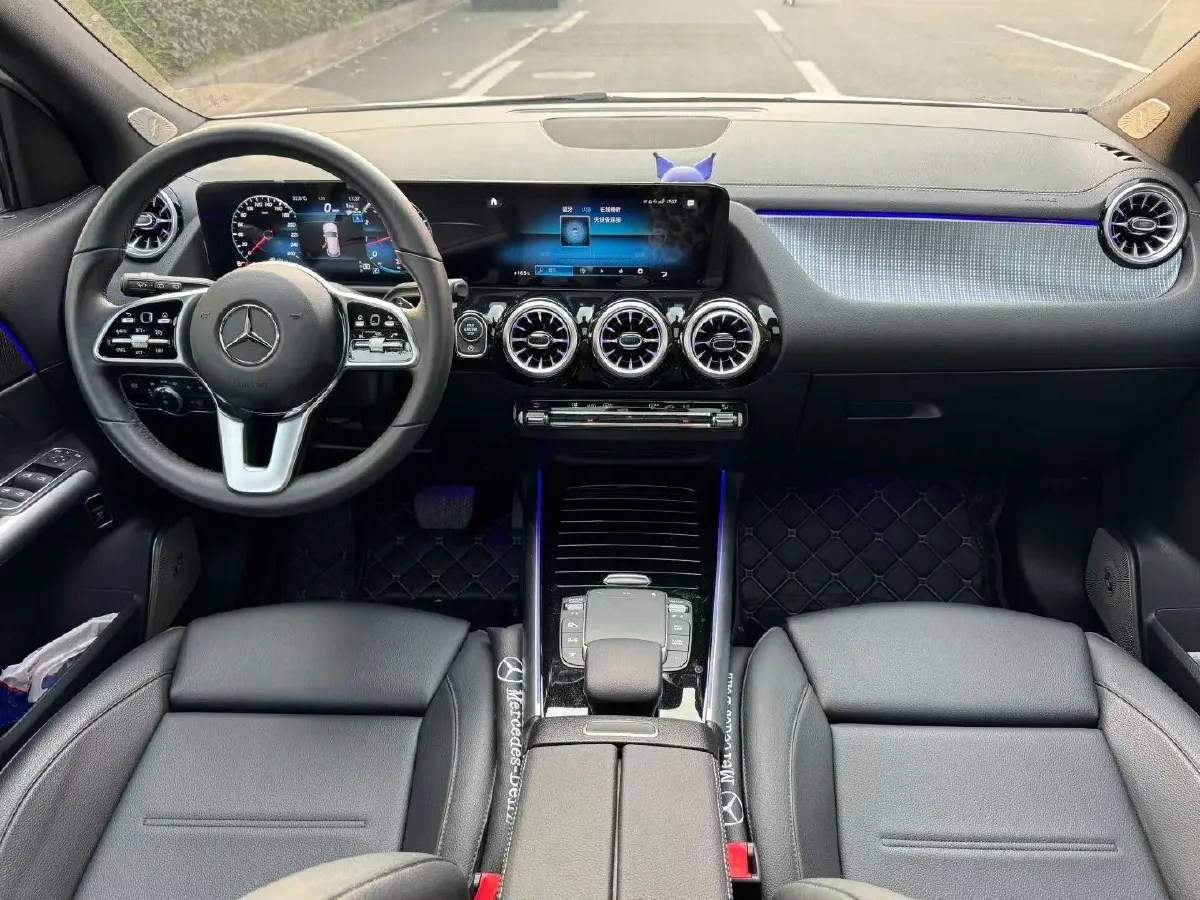 2023 Mercedes-Benz GLA Class 2.0T 190HP L4 8DCT,autocango,china used car exporter,china ev exporter,chinese used car exporter,chinese used ev exporter