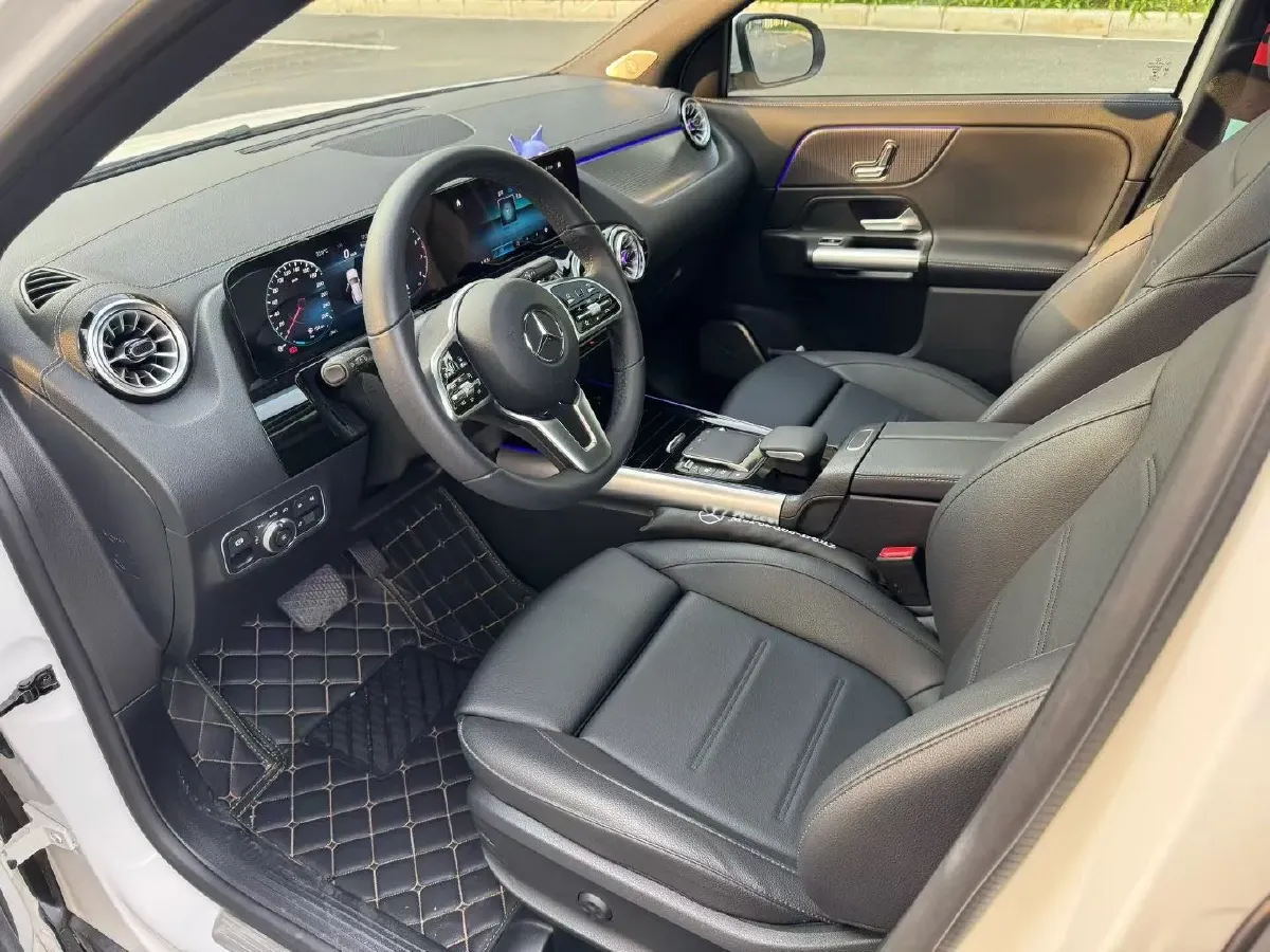 2023 Mercedes-Benz GLA Class 2.0T 190HP L4 8DCT,autocango,china used car exporter,china ev exporter,chinese used car exporter,chinese used ev exporter