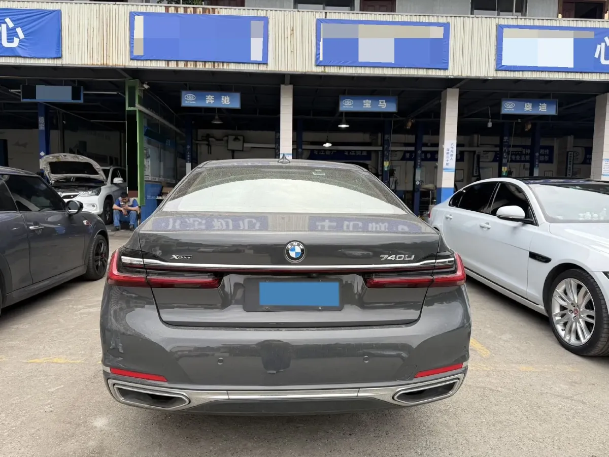 2019 BMW 7 Series 3.0T 340HP L6 8AT,autocango,china used car exporter,china ev exporter,chinese used car exporter,chinese used ev exporter