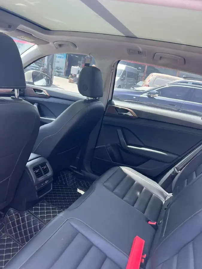 2021 Volkswagen Tharu 1.4T 150HP L4 7DCT,autocango,china used car exporter,china ev exporter,chinese used car exporter,chinese used ev exporter