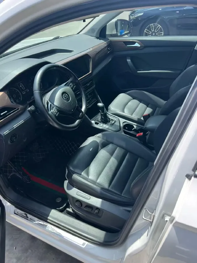 2021 Volkswagen Tharu 1.4T 150HP L4 7DCT,autocango,china used car exporter,china ev exporter,chinese used car exporter,chinese used ev exporter